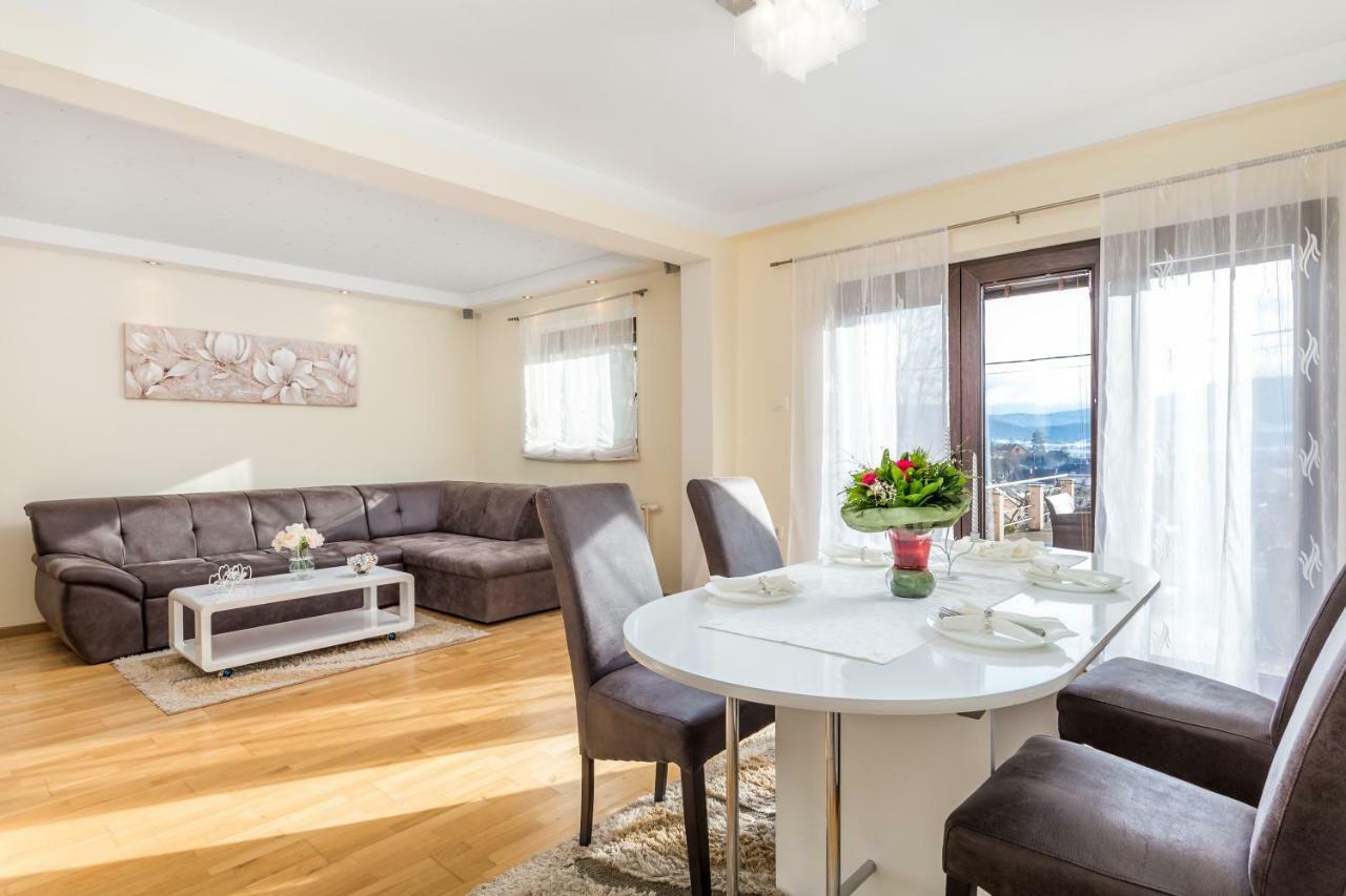 Apartman Javor Lägenhet Otočac Exteriör bild
