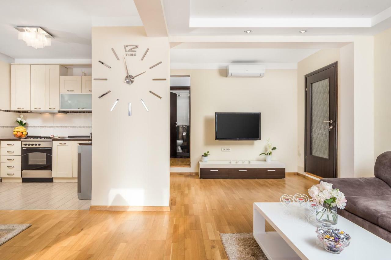 Apartman Javor Lägenhet Otočac Exteriör bild